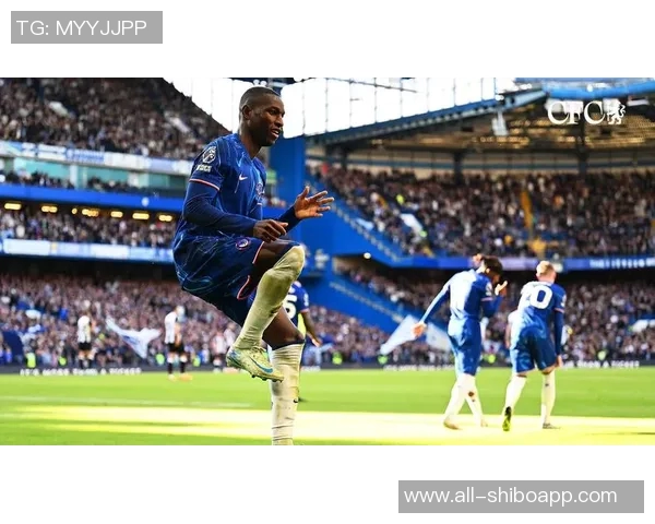 杰克逊头部明显突出拜仁首发图引发球迷热议