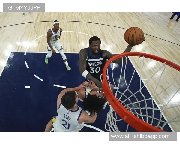 巴特勒半场表现抢眼15分钟内高效贡献8分3助攻3前场板展现杀伤力