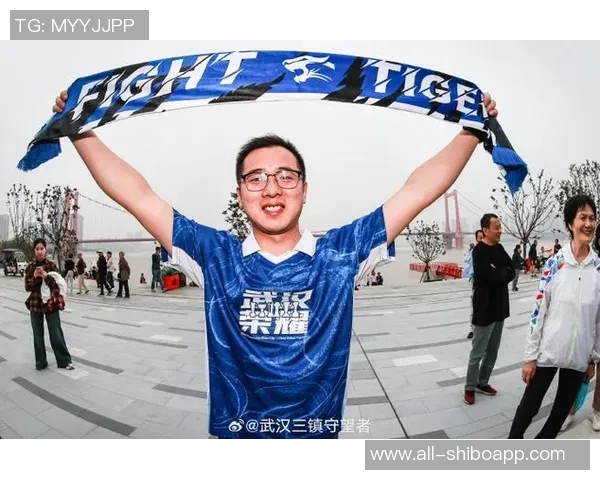 武汉三镇与王毅续约三年其间出场54次表现出色