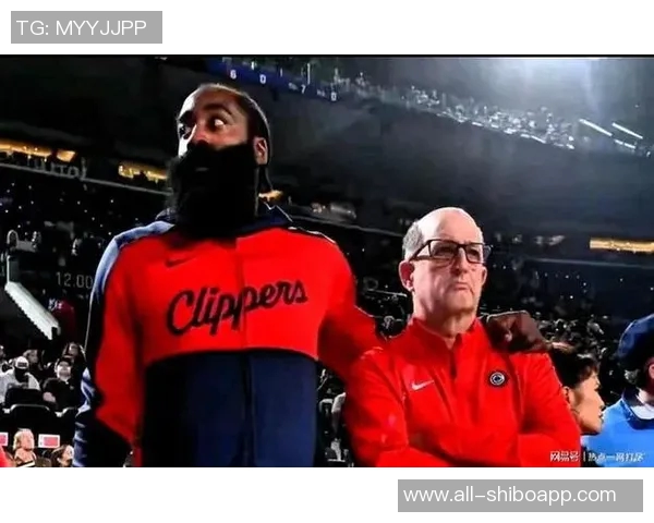 保罗与卢及助教范甘迪争执内幕揭示球队团结的重要性